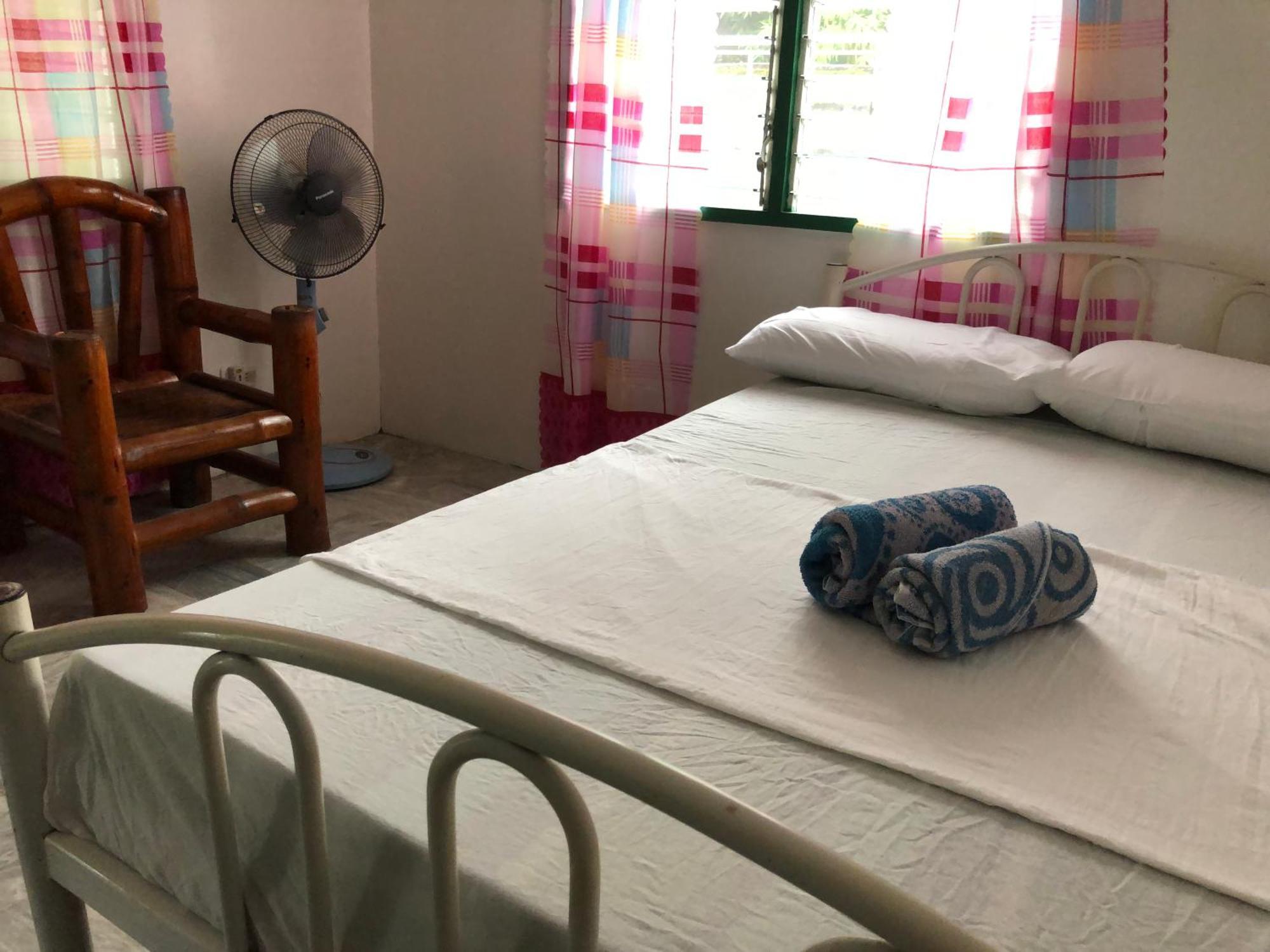 Puerto Galera Hostel Habitación foto